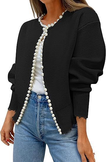 Cardigan en tricot avec décoration en perles et coupe irrégulière